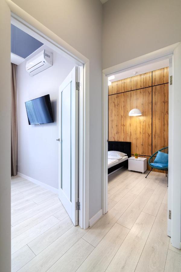 Leogrand Vip Apartments On Pidhirna 3 Lviv Exterior photo
