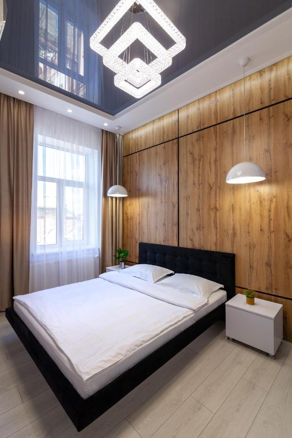 Leogrand Vip Apartments On Pidhirna 3 Lviv Exterior photo